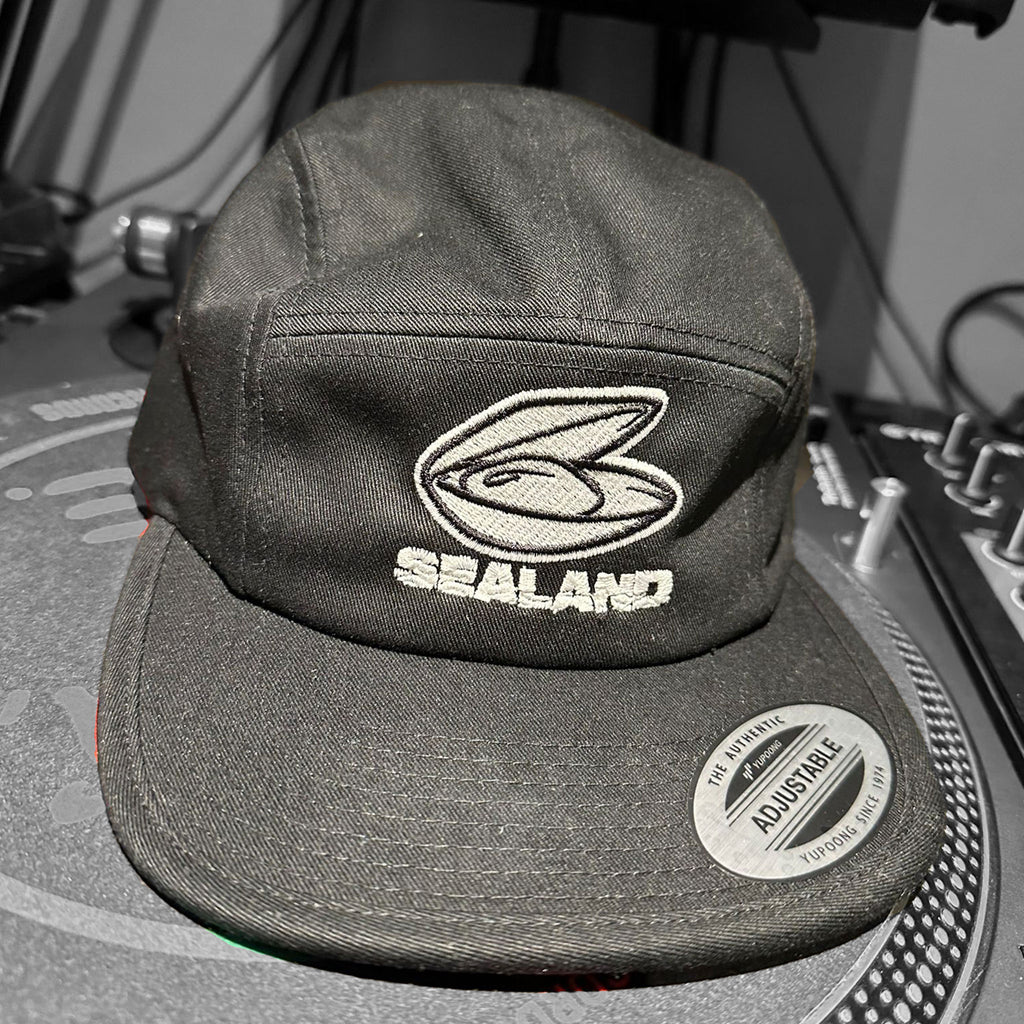 Sealand 5 Panel